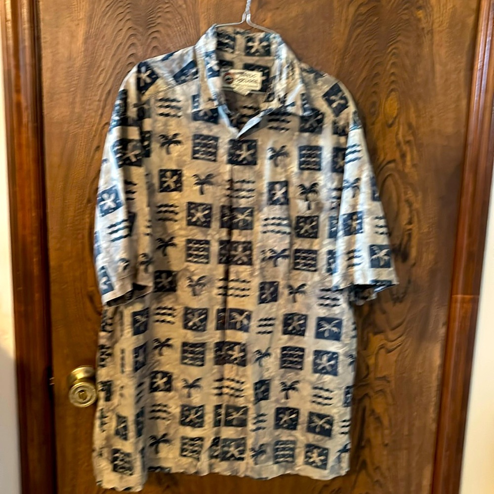 Men’s size large